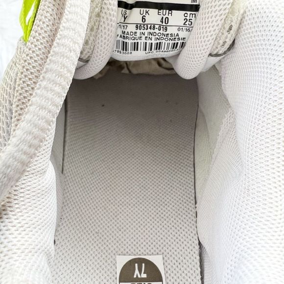 🎉HP🎊Nike Air Max 95 GS 'Vast Grey Volt' Sneakers - Picture 11 of 11